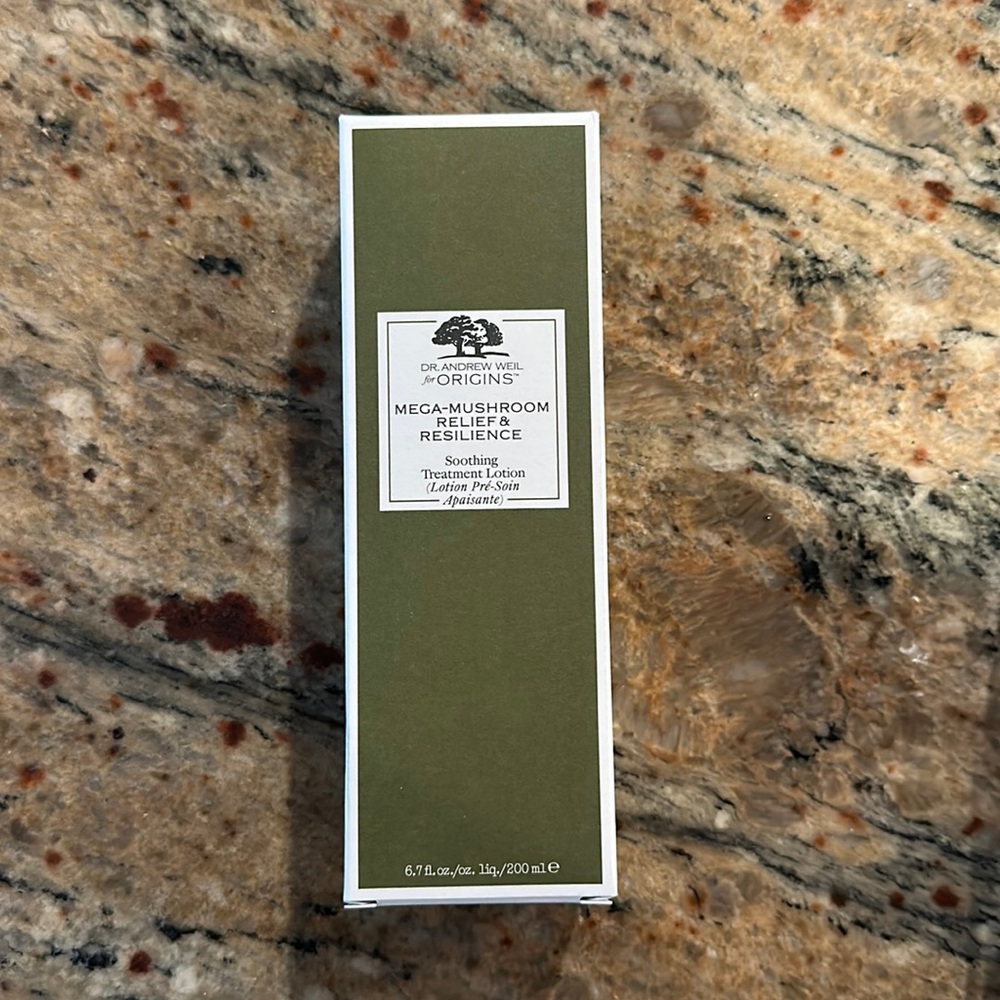 Mega mushroom relief & resilience treatment lotion